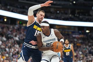 Jokic logra su 34º triple-doble y Nuggets vencen 136-119 a Grizzlies para sumar diez triunfos