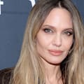 Angelina Jolie muestra las cicatrices de su mastectomía, diez años después de pasar por el quirófano
