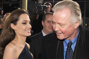 A pesas de estar distanciados, Jon Voight se mostró muy elogioso con su hija, Angelina Jolie