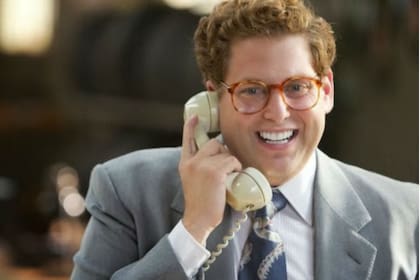 Jonah Hill como Donnie Azzoff, la mano derecha de Jordan Belfort en El lobo de Wall Street