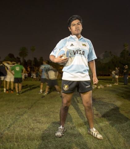 Jonathan Flores wing del Floresta Rugby Club