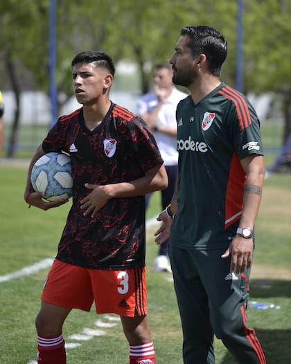 Jonathan La Rosa, uno de los que volvieron con poder en las inferiores de River con el regreso de Gallardo