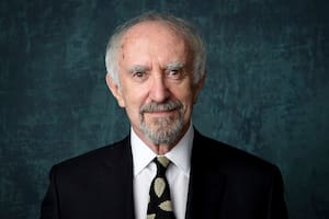 Jonathan Pryce será el príncipe Felipe en el final de The Crown