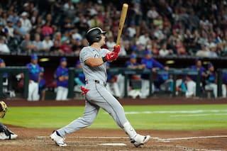 Jonrón de tres carreras de Benintendi en la novena da a Medias Blancas triunfo 4-1 ante Diamondbacks
