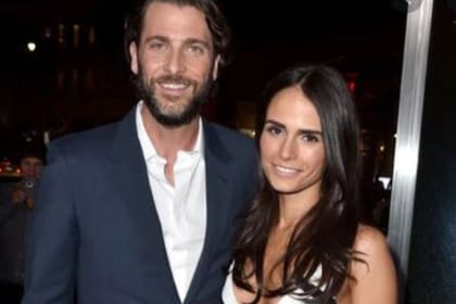 Jordana Brewster y Andrew Form