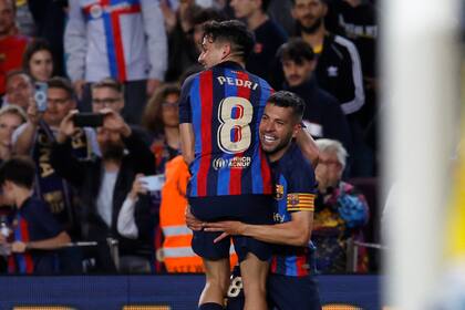 Jordi Alba celebra el gol de la victoria en el Camp Nou en Barcelona