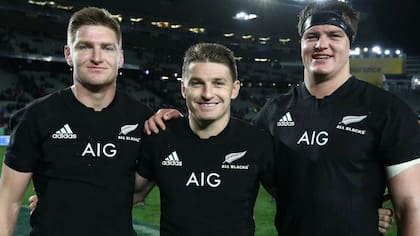 Jordie, Beauden y Scott Barrett, al servicio del campeón del mundo