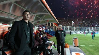 Jorge Almirón sigue en la mira de San Lorenzo