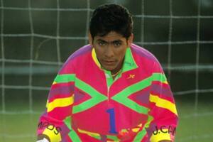 El exarquero Jorge Campos se volvió tendencia por un parecido a los protagonistas de la película Barbie