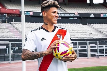Jorge Carrascal utilizó la '10' de River luego de la partida de Gonzalo Martínez a Atlanta United
