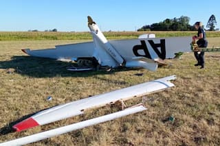 Tragedia en Pergamino: se estrelló un planeador en la pista del aeroclub y murió el piloto