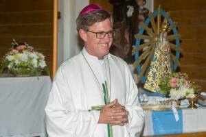 Quién es el cura villero y crítico de los “excesos del poder” que será arzobispo de Buenos Aires