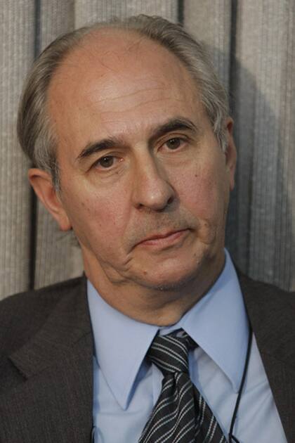 Jorge Lapeña (Instituto Argentino de Energía General Mosconi): "La actual gestión no presentó ninguna inversión significativa programada en generación y/o trasmisión que entienda que deban hacer los privados"