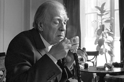 "La lectura debe ser una de las formas de la felicidad", dijo Borges, aconsejando la búsqueda de un goce personal. "Es el único modo de leer"