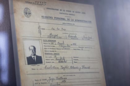 Jorge Luis Borges trabajó en la Biblioteca Municipal Miguel Cané entre 1937 y 1946