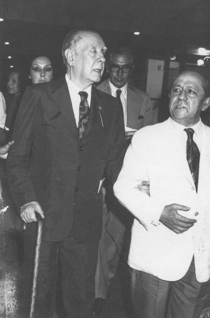Jorge Luis Borges y el editor Carlos Frías