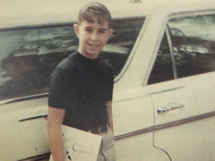 Jorge Luis Valdés en Miami, durante su adolescencia, en la que se destacó como el mejor alumno de la escuela, pero sufrió discriminación por ser cubano
