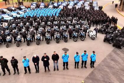 Jorge Macri anuncia el despliegue de más policías para tareas de seguridad ciudadana.