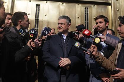 Jorge Macri anunció el acuerdo tras una cumbre con Caputo en el Ministerio de Economía