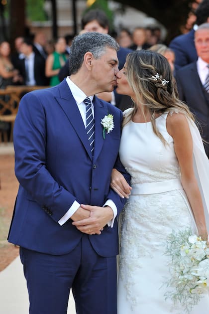 Jorge Macri eligió “un traje de corte italiano en azul noche”