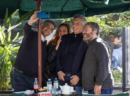 Jorge Macri junto a su primo, Mauricio Macri