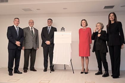 Jorge Macri, rodeado de los miembros del Tribunal Superior de Justicia porteño: Otamendi, Lozano, Weinberg, Ruiz y De Langhe