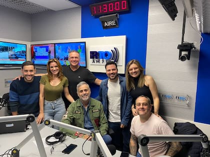 Jorge Rial sorprendió a sus compañeros de radio y apareció en el estudio