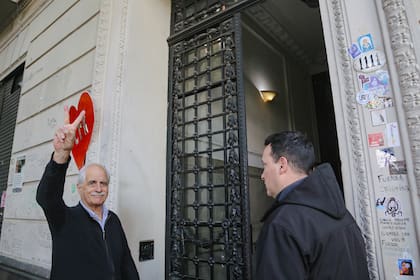 Jorge Taiana, el primer candidato de Fuerza Patria, estuvo ayer en San José 1111 y quedó claro a quién reporta en la interna peronista