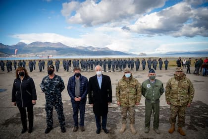 Jorge Taiana en 2022, cuando colocó la piedra fundamental de la Base Naval Integrada en Ushuaia