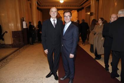 Jorge Telerman, director del Teatro Colón, junto a Enrique Avogadro, ministro de Cultura porteño