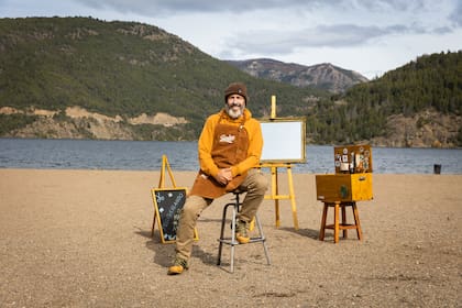 Jorge tenía una peluquería en el pueblo cordobés de Ucacha desde hace más de 30 años y trasladó esa experiencia a esta versión rodante.