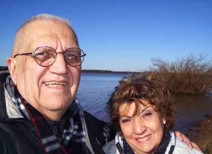 Jorge y Margarita se casaron luego de conocerse en un sitio de citas