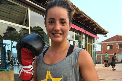 Jorgelina Guanini, de Necochea a Alicante; es campeona mundial supermosca de FIB.