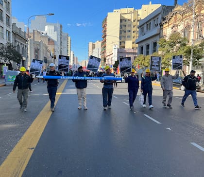 Jornada de cortes y manifestaciones en Puente Pueyrredón