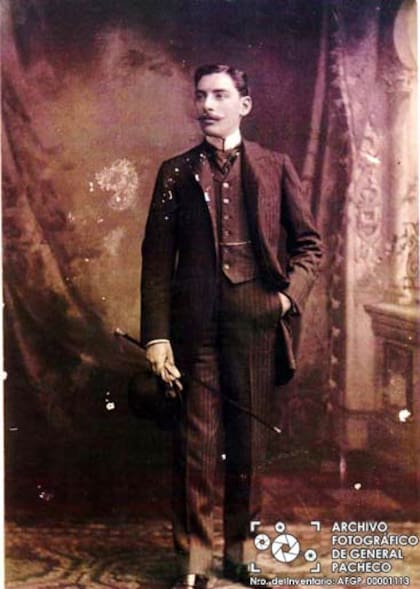 José Agustín Pacheco, 1910 (Archivo de María Esther Larroca)