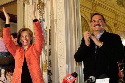 José Alperovich junto a su esposa, Beatriz Rojkés