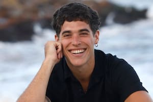 Un dolor lo llevó a estudiar teatro, tiene un millón de seguidores en las redes y fue “elegido” por Luis Miguel