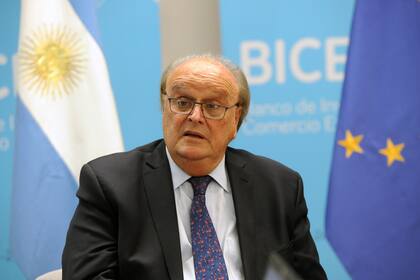 José Ignacio De Mendiguren con Ricardo Mourinho Félix, el vicepresidente del BEI (Banco Europeo de Inversiones)
