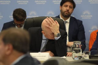 Espert cambió en los últimos días su versión en seis hechos claves del vínculo que tuvo con Machado