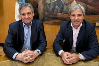 Un integrante del equipo económico dio pistas sobre qué hace el Gobierno con el dólar