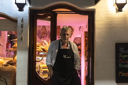 José Luis Yeregui, al frente del restaurante-almacén