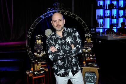 José María Muscari conducirá con Stefanía Roitman Editando tele, en la Televisión Pública