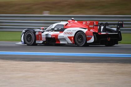 José María Pechito López y la quinta participación en las 24 Horas de Le Mans; el aplazamiento, de junio a agosto, posibilitó la habilitación de 50 mil espectadores para la mítica carrera del automovilismo mundial