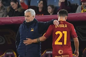Volcánica ruptura entre Mourinho y el plantel de Roma: los dardos del DT y la respuesta de Dybala, un apuntado