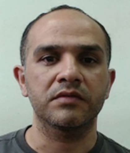 José Víctor Gutiérrez, alias "Primo", un narco que a veces se hacía pasar por policía, que trabajaba en connivencia con oficiales antidrogas para entregar a dealers y robarles la mercancía; declaró como arrepentido contra el fiscal Claudio Scapolan