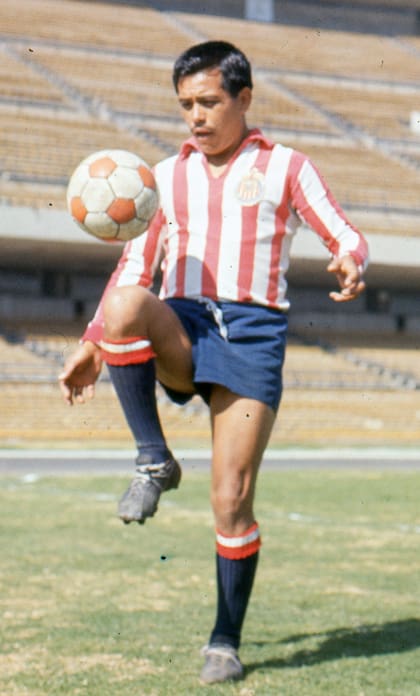 José Villegas como jugador de 'Las Chivas' (Guadalajara) en 1960