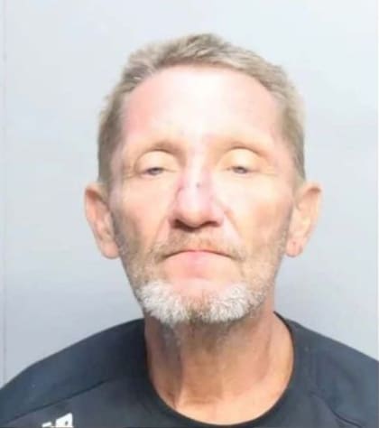 Joseph Paul Putzulu fue detenido por robar langostas de un restaurante de Miami