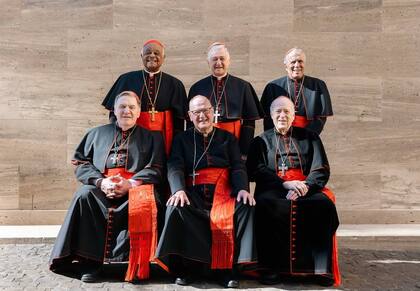 Joseph Tobin figura entre los seis estadounidenses de los 133 cardenales electores del conclave, que aún no ha llegado a un acuerdo