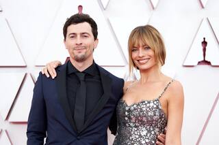 Quiénes son los amigos de Robbie y Delevingne, acusados de agredir al fotógrafo argentino