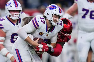 Josh Allen regresa a entrenar con Bills tras recibir ocho capturas ante Houston